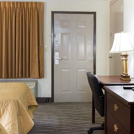 Executive Inn And Suites 엔터프라이즈 외부 사진