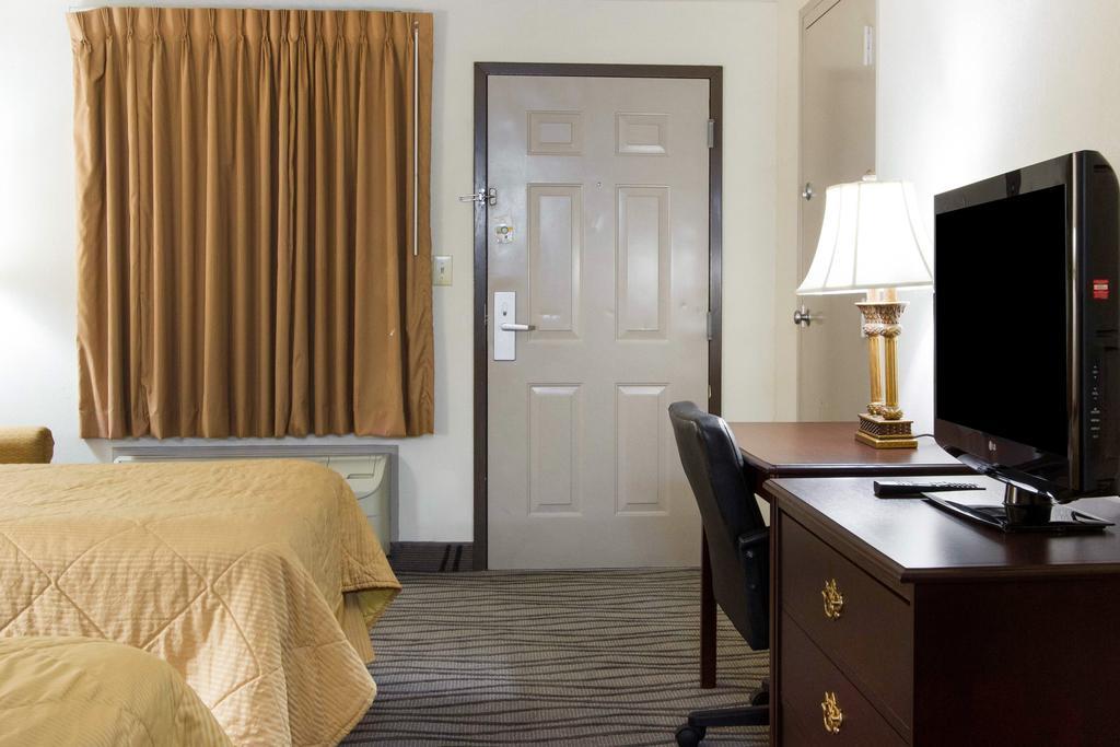 Executive Inn And Suites 엔터프라이즈 외부 사진