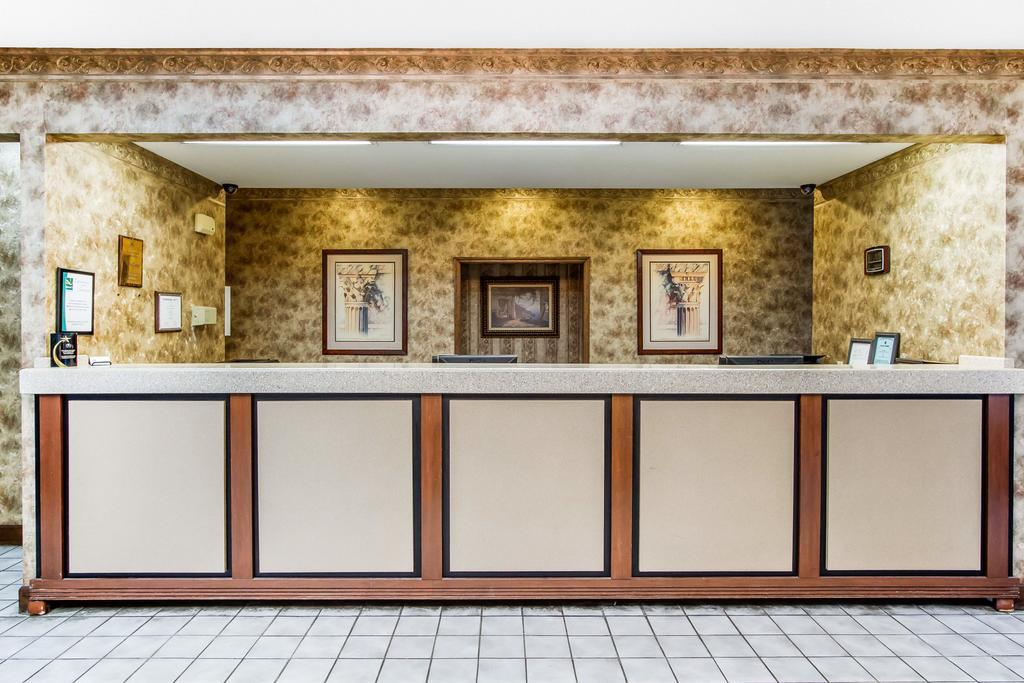 Executive Inn And Suites 엔터프라이즈 외부 사진