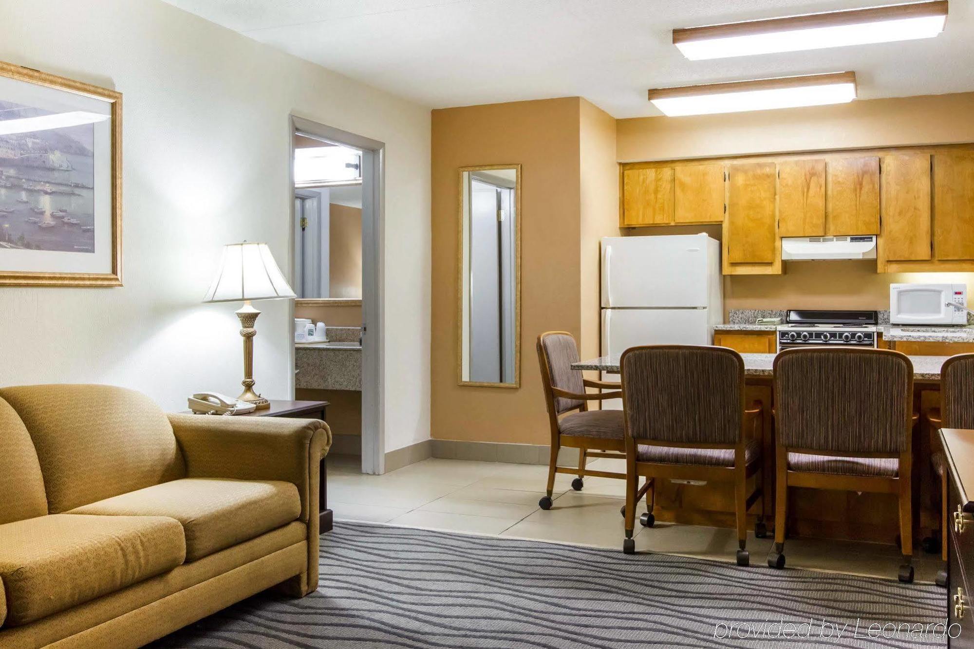 Executive Inn And Suites 엔터프라이즈 외부 사진
